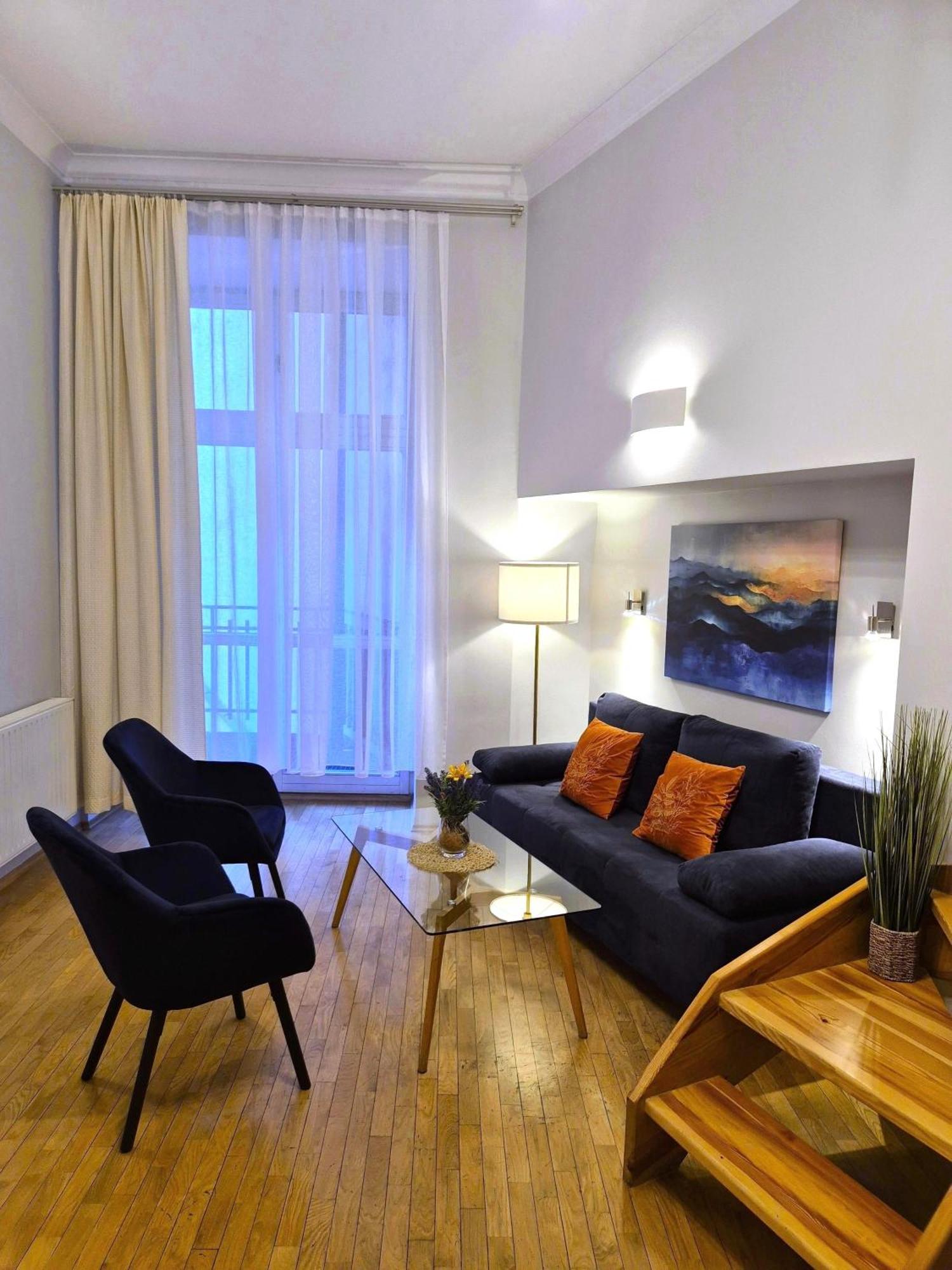 Ariadna - Pantheon Apartments Krakau Buitenkant foto